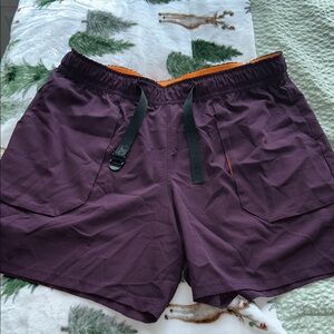 Motion XL 7" inseam polyester spandex Purple and Orange Athletic Shorts